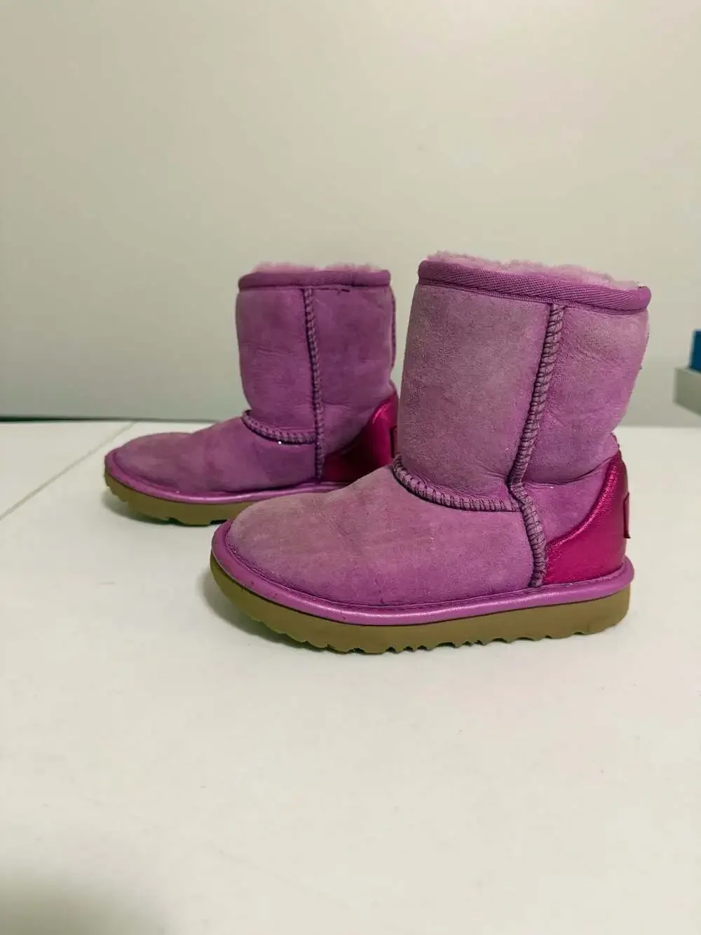 UGG Kids Suede‎ Short Boots Raspberry Rose Size 7Y